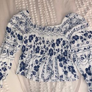 LIKE NEW American Rag Blue & White Long Sleeve Top